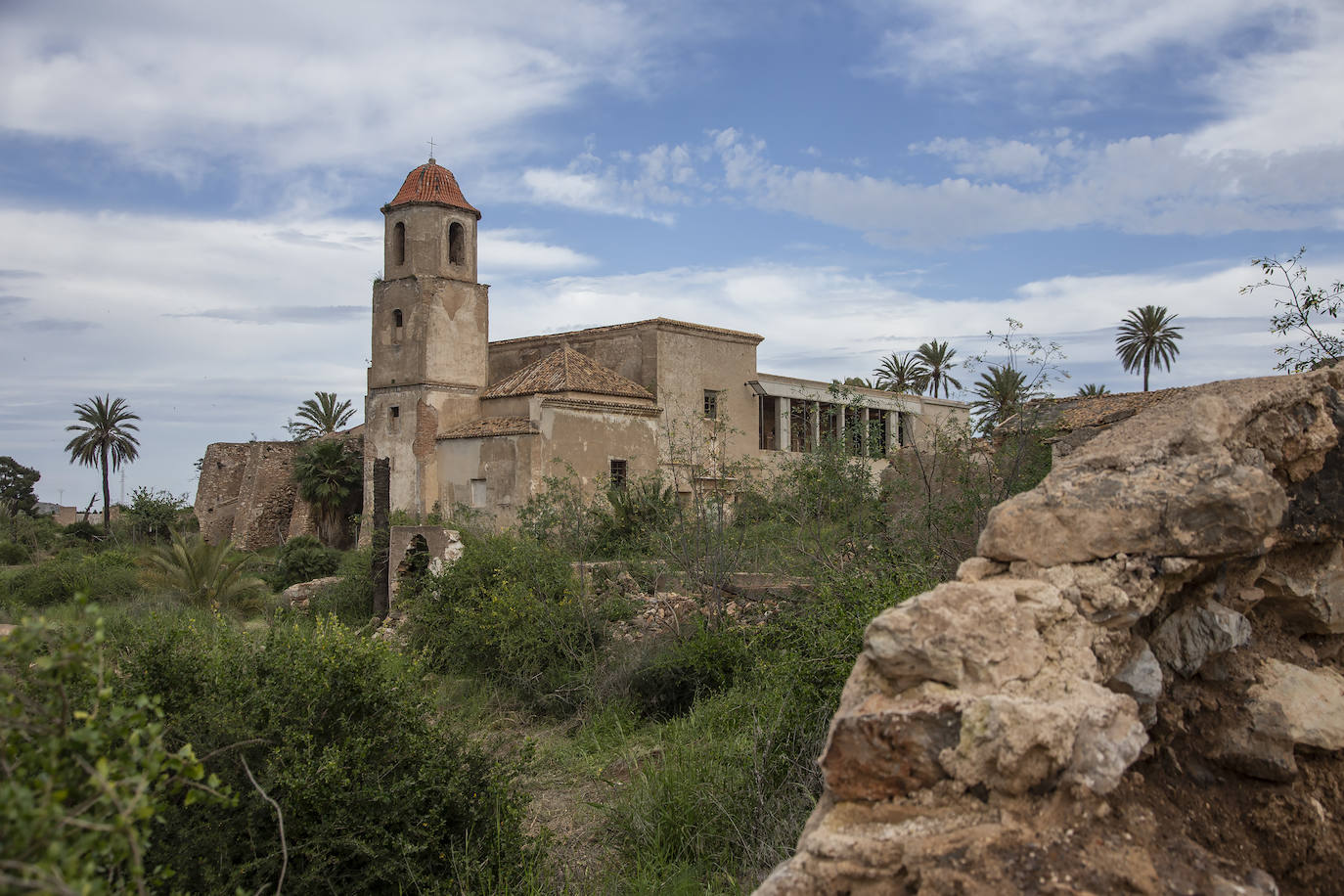Fotos: Castejón exigirá a Hansa la restauración de San Ginés de la Jara tras un parón de 3 años