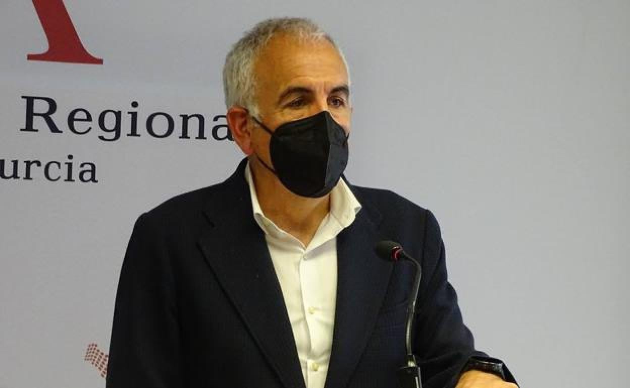 El viceportavoz del Grupo Parlamentario Socialista, Alfonso Martínez Baños. 