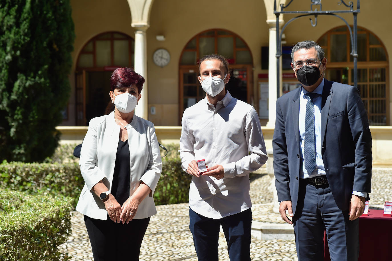 Fotos: La UMU reconoce a los titulados que quedaron entre los diez primeros en especialidades sanitarias