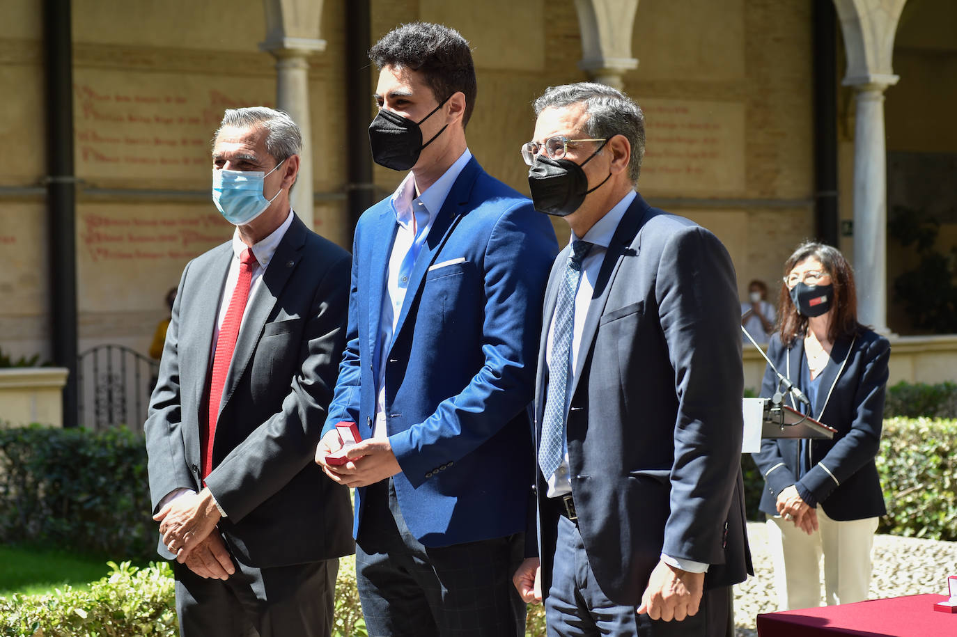 Fotos: La UMU reconoce a los titulados que quedaron entre los diez primeros en especialidades sanitarias