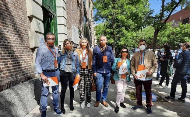 Tomás Fernández, Concha Alcántara, María José Ros, Andrés Álvarez, Esther Tenza y Alejandro Mañogil.