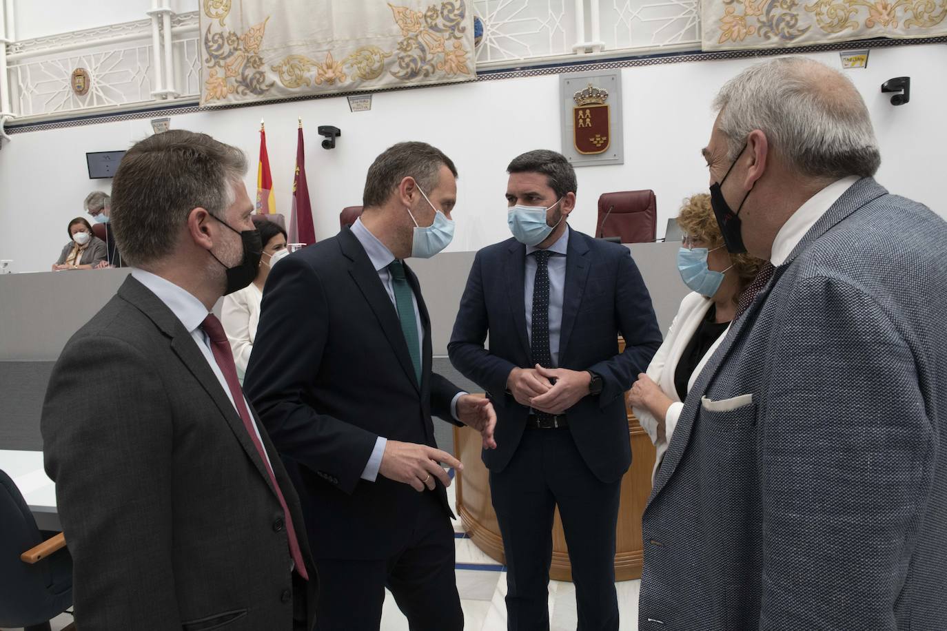 Fotos: Pleno en la Asamblea Regional