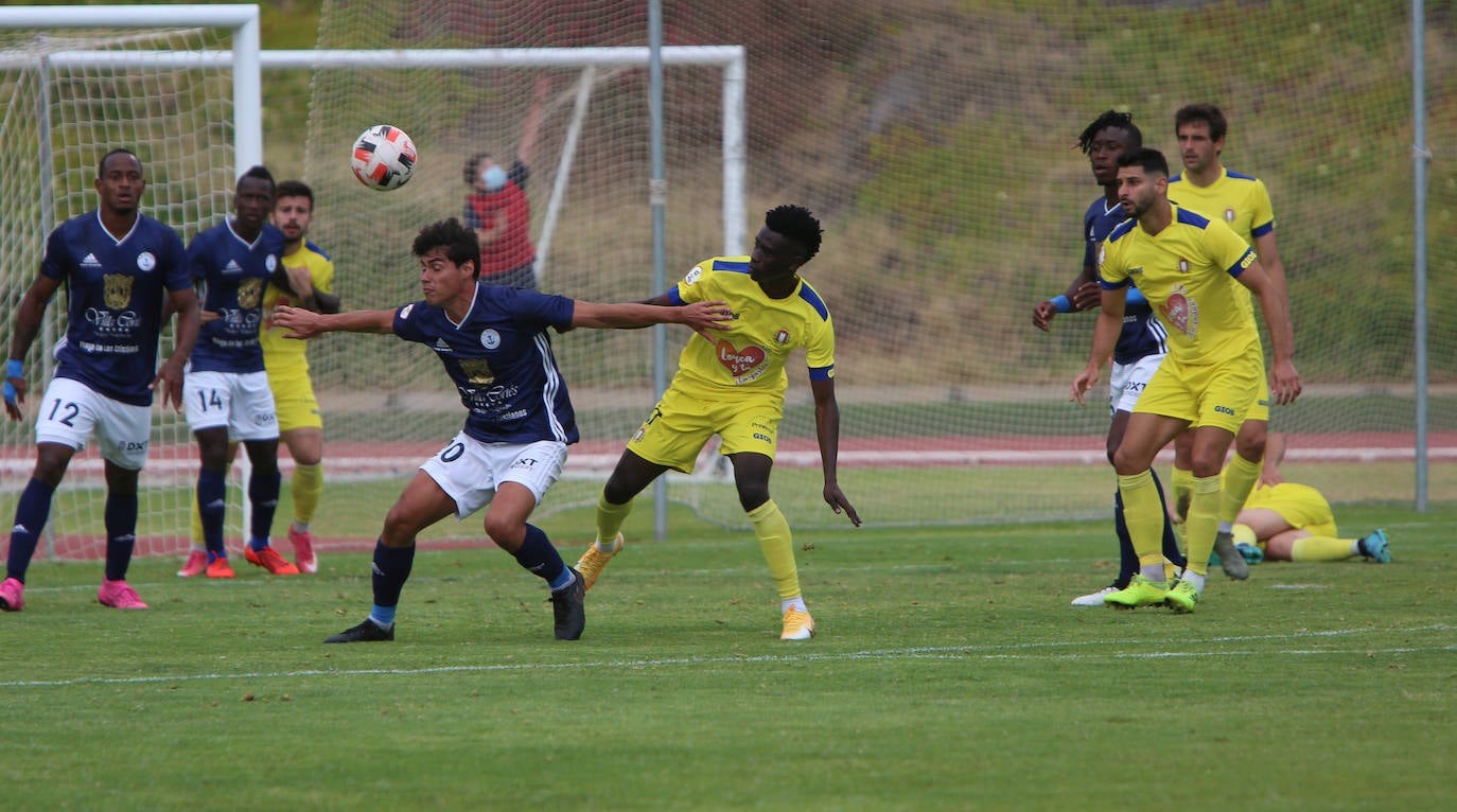 Fotos: Las mejores imágenes del Marino-Lorca Deportiva