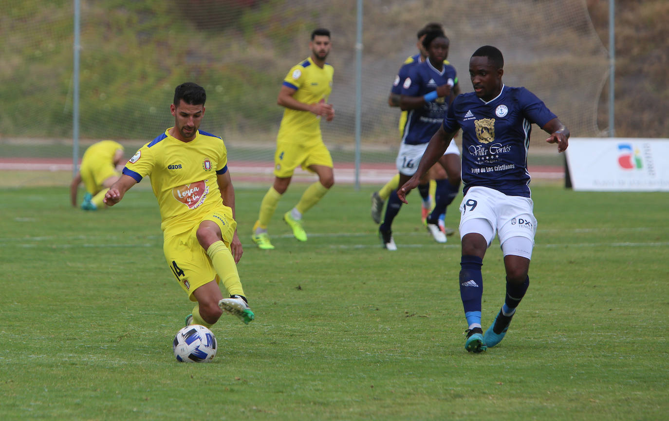 Fotos: Las mejores imágenes del Marino-Lorca Deportiva