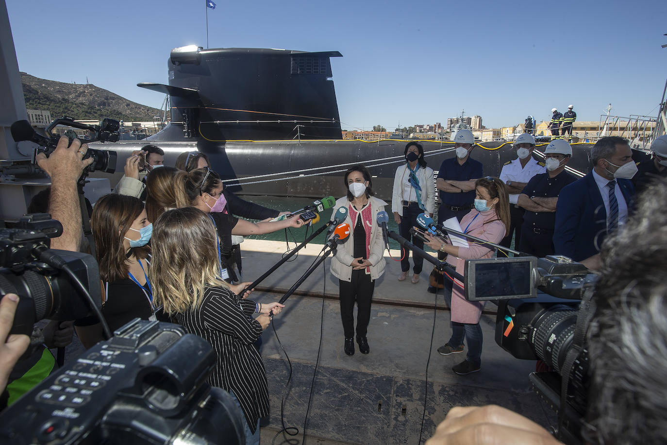 Fotos: Visita de la ministra de Defensa, Margarita Robles, al submarino S-81 en Cartagena