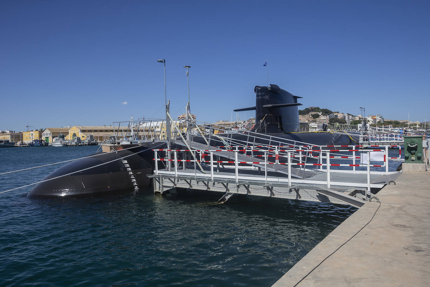 Fotos: Visita de la ministra de Defensa, Margarita Robles, al submarino S-81 en Cartagena