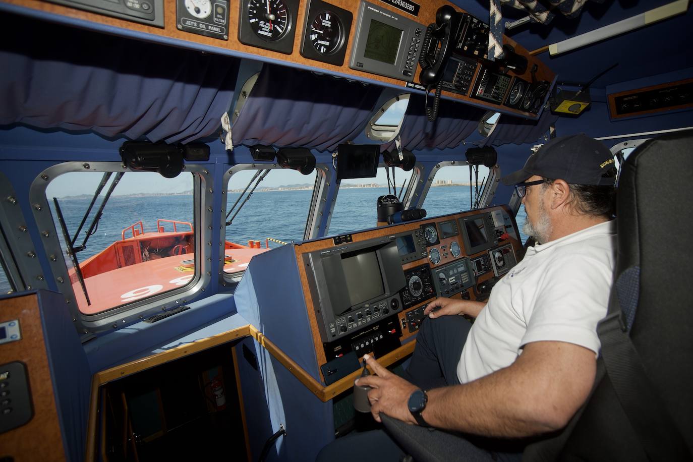 Fotos: Rescate por mar y aire en Isla Grosa