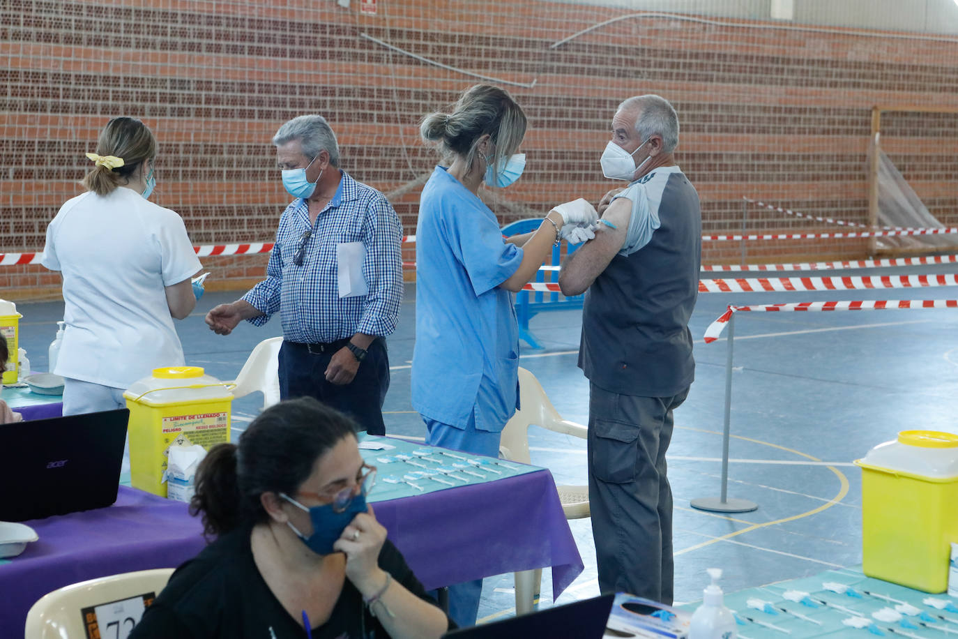 Fotos: Vacunación en Puerto Lumbreras