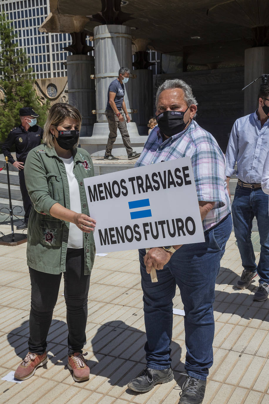 Fotos: Manifestación en defensa del Trasvase Tajo-Segura en Cartagena