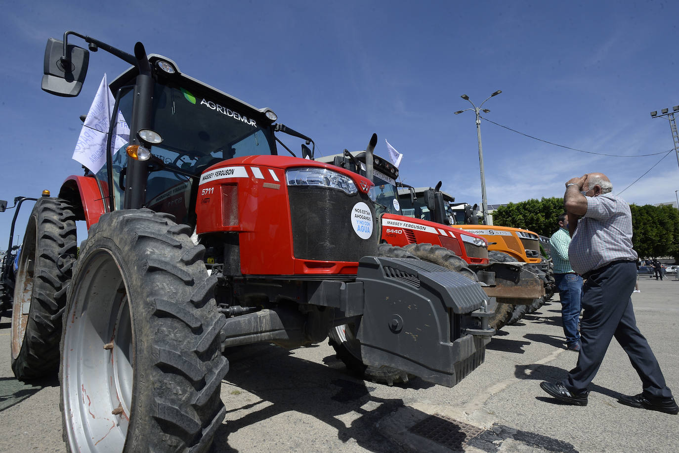 Fotos: Tractorada en favor del Trasvase llevada a cabo en Alcantarilla