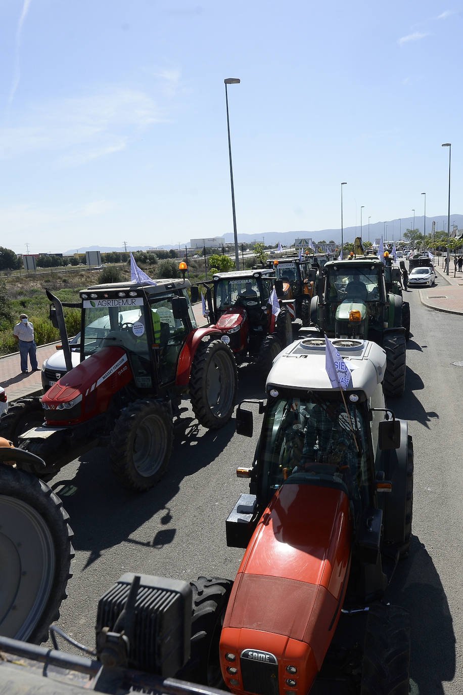 Fotos: Tractorada en favor del Trasvase llevada a cabo en Alcantarilla