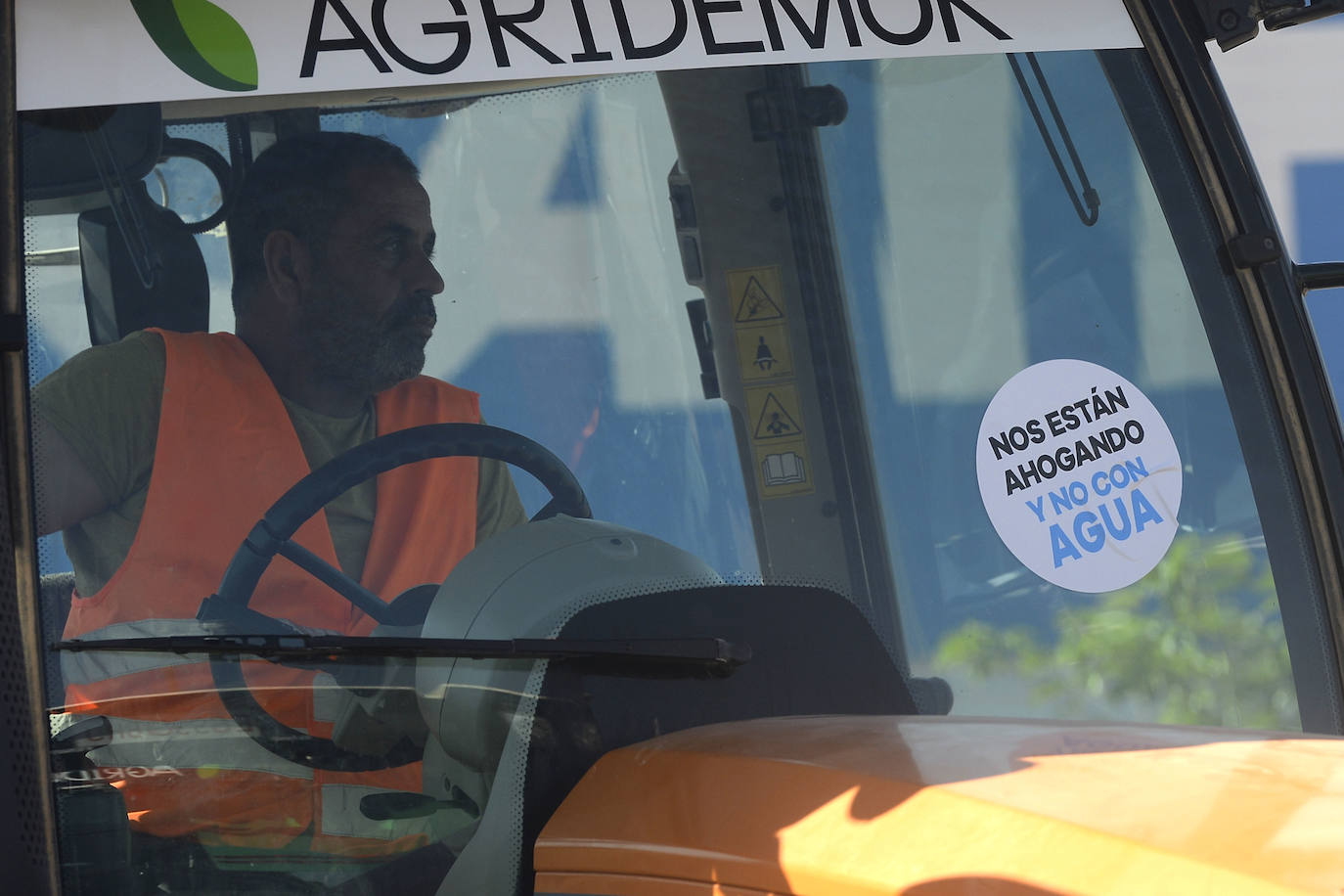 Fotos: Tractorada en favor del Trasvase llevada a cabo en Alcantarilla