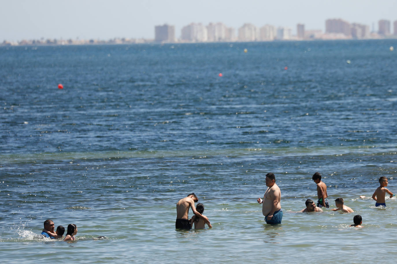 Fotos: Las playas de la Región se llenan el primer fin de semana sin estado de alarma