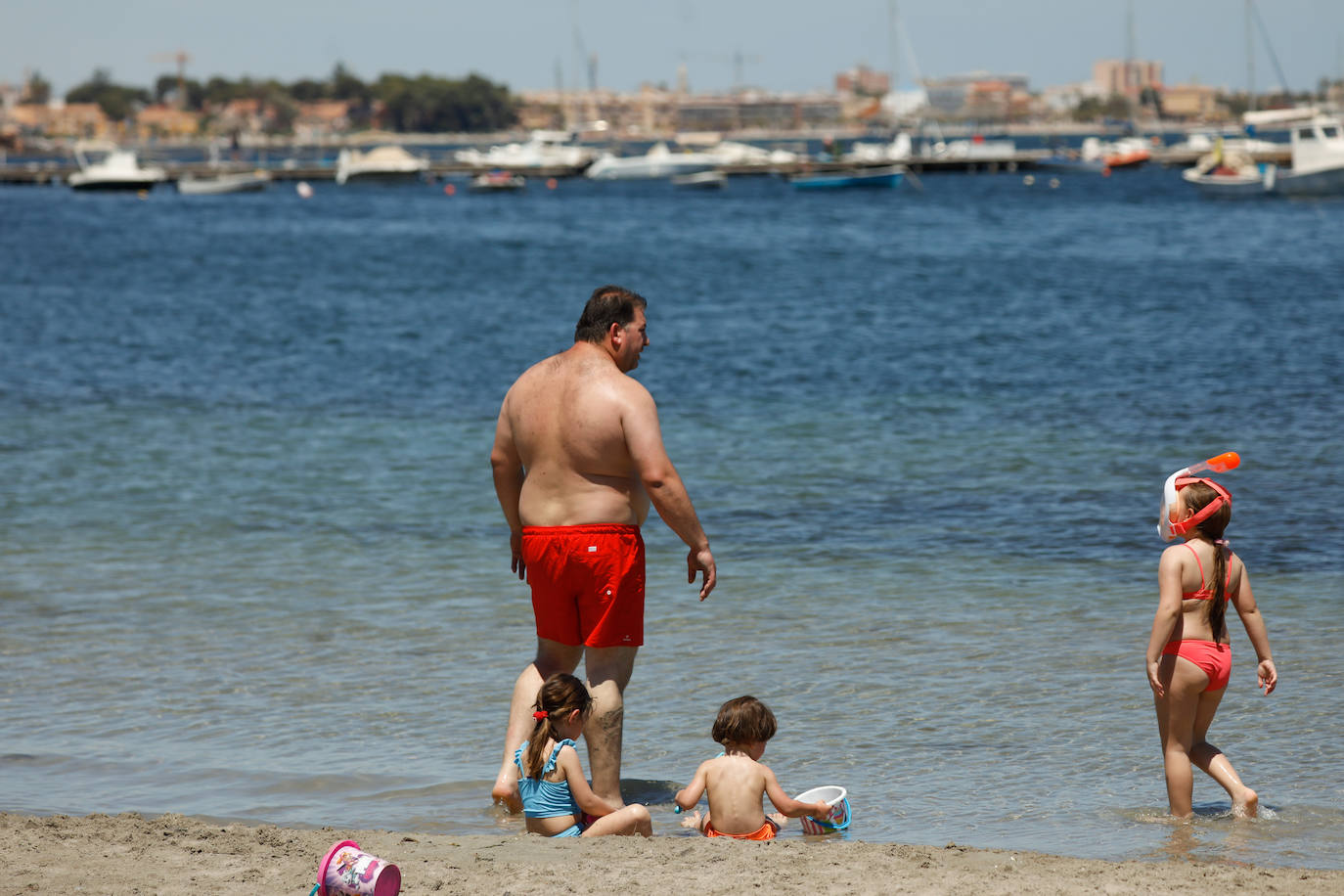 Fotos: Las playas de la Región se llenan el primer fin de semana sin estado de alarma