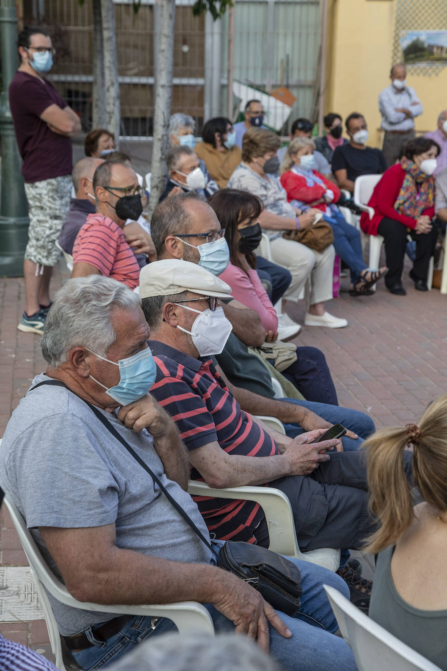 Fotos: Vecinos de la zona oeste de Cartagena se oponen a la instalación de una planta fotovoltaica