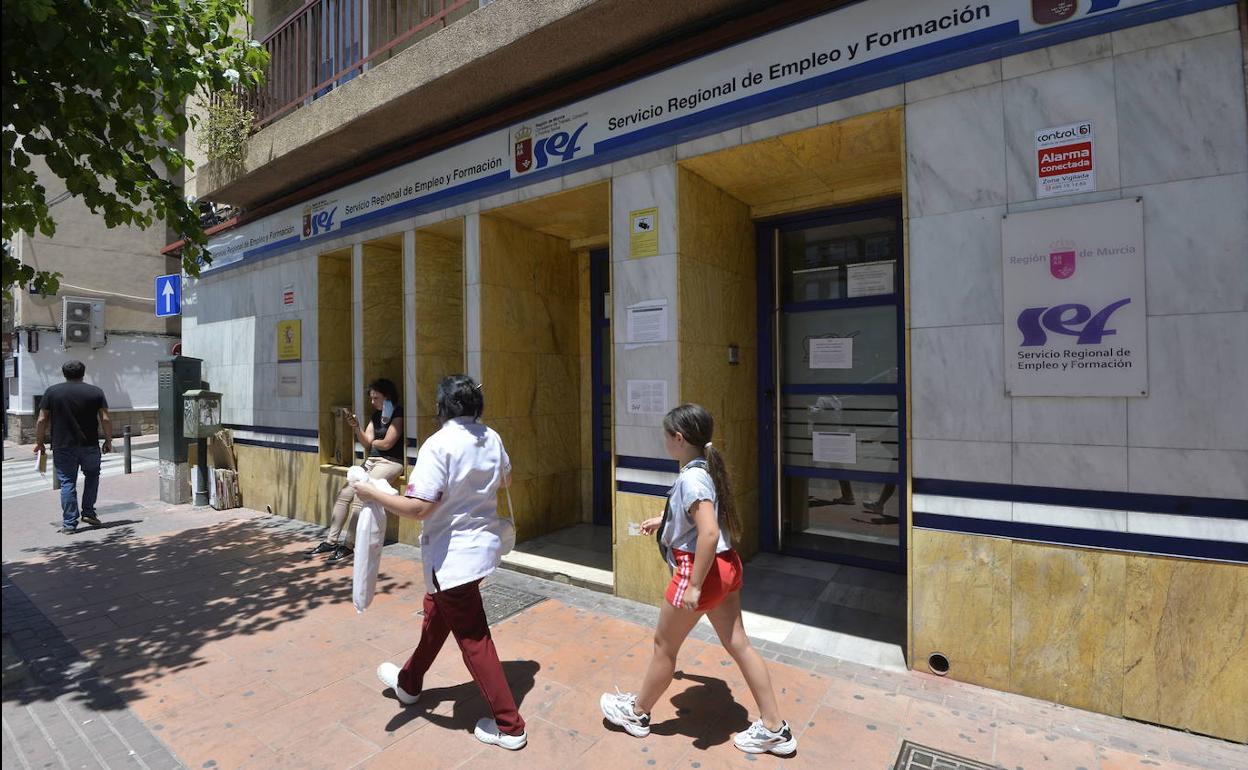 Oficina del SEF en Murcia.