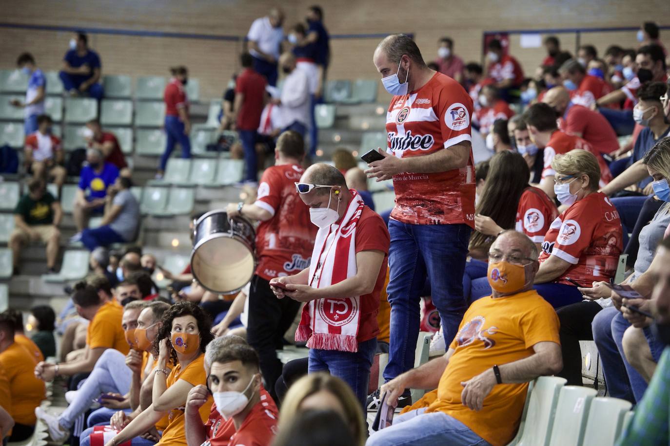 Fotos: ElPozo sacude la fe del Jimbee