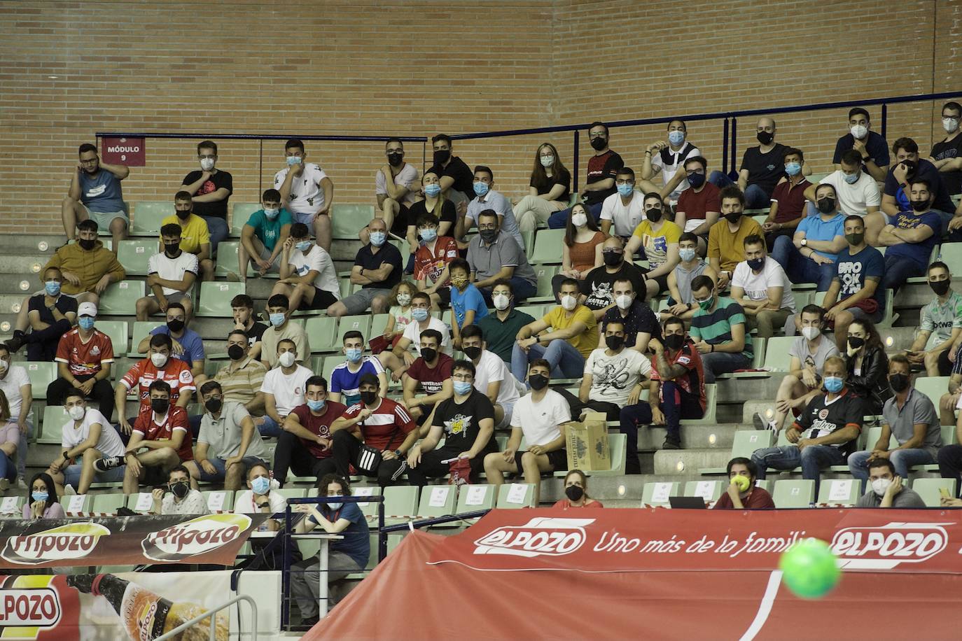 Fotos: ElPozo sacude la fe del Jimbee