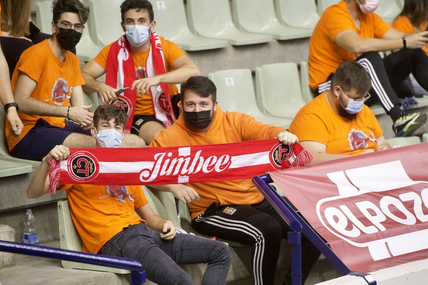 Fotos: ElPozo sacude la fe del Jimbee