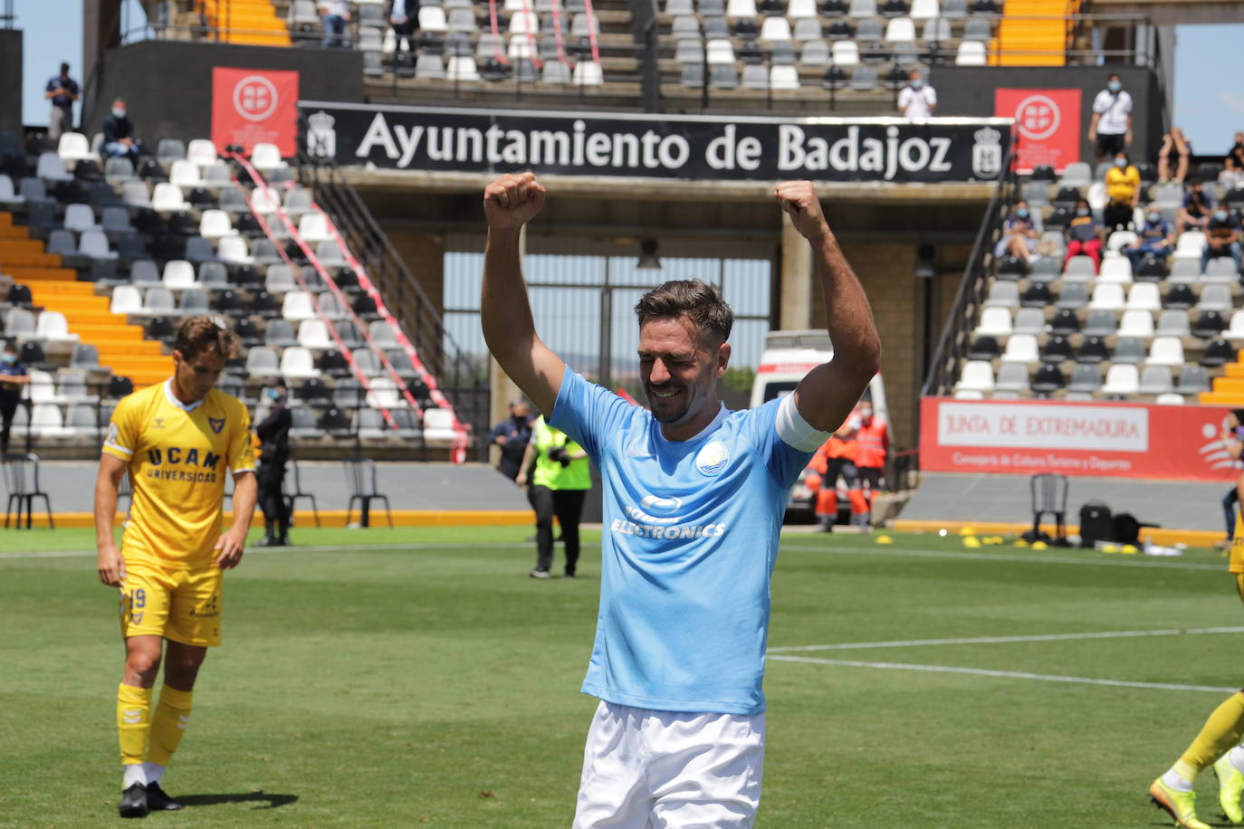 Fotos: Las mejores fotografías del partido entre la UD Ibiza y el UCAM Murcia