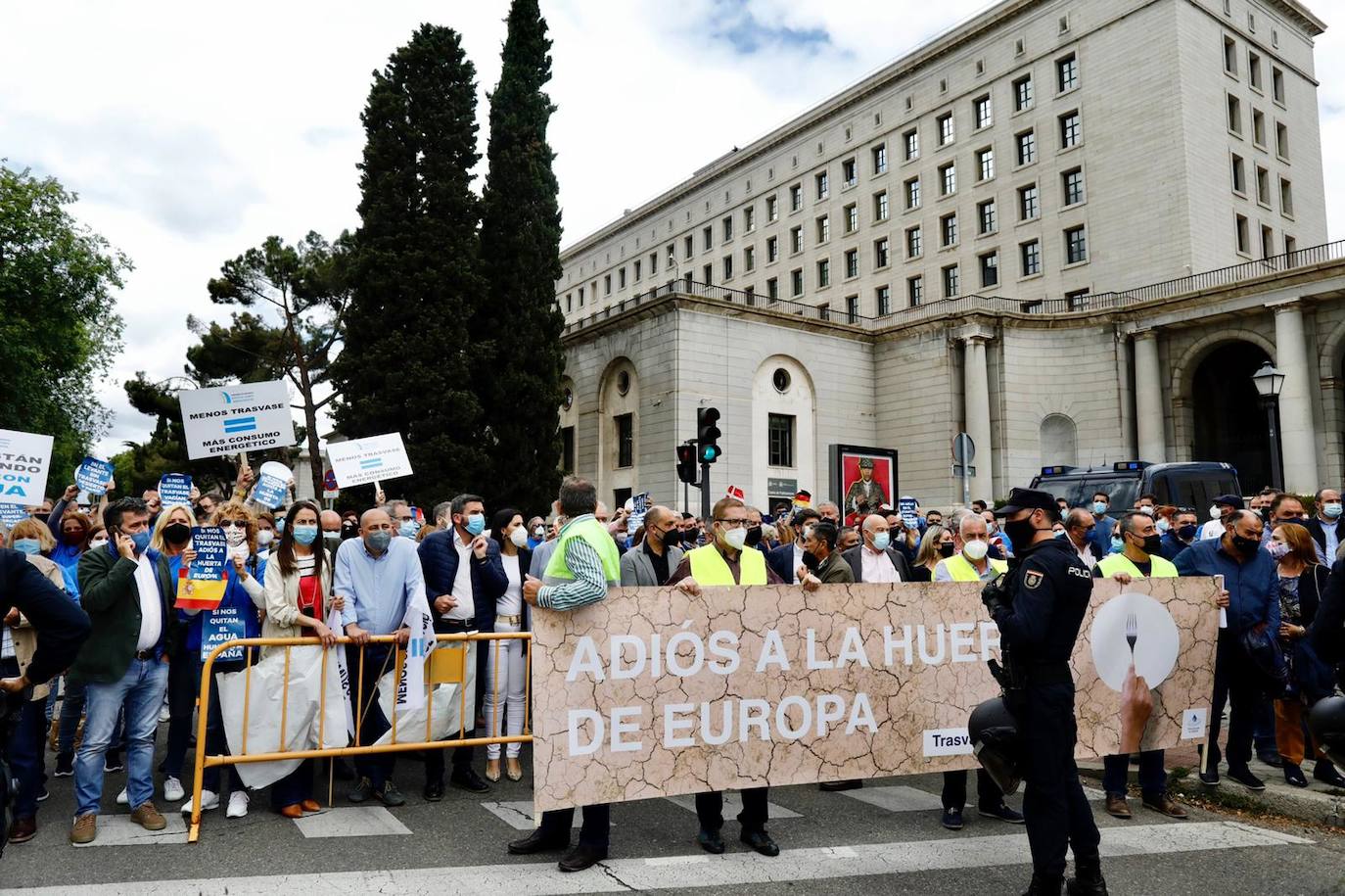Fotos: Los regantes se manifiestan en Madrid para defender el Trasvase