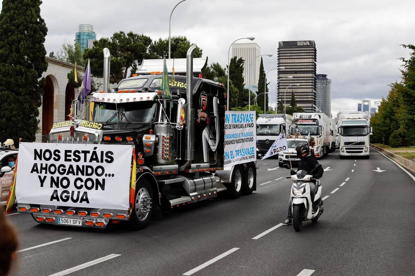 Fotos: Los regantes se manifiestan en Madrid para defender el Trasvase