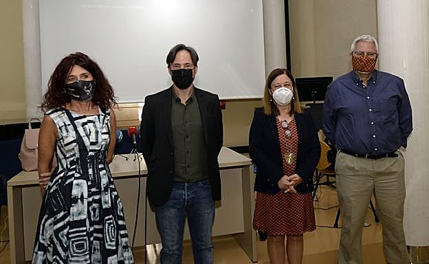 Teresa Vicente, Pedro Hellín Ortuño, Alfonsa García Ayala y Ángel Pérez Ruzafa.