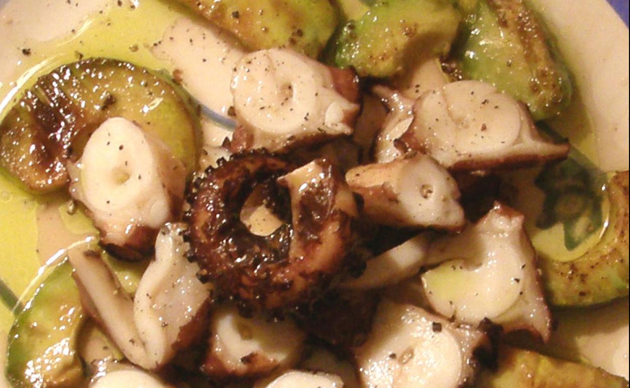 Ensalada de pulpo y aguacate