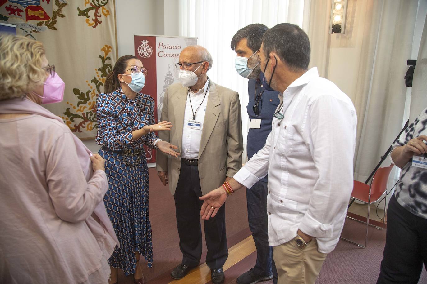 Fotos: El Pleno de Cartagena se une contra el derribo de casas para continuar el paseo de Cabo de Palos