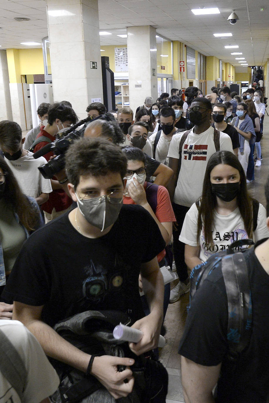 Fotos: Así arrancó la Ebau en la Universidad de Murcia