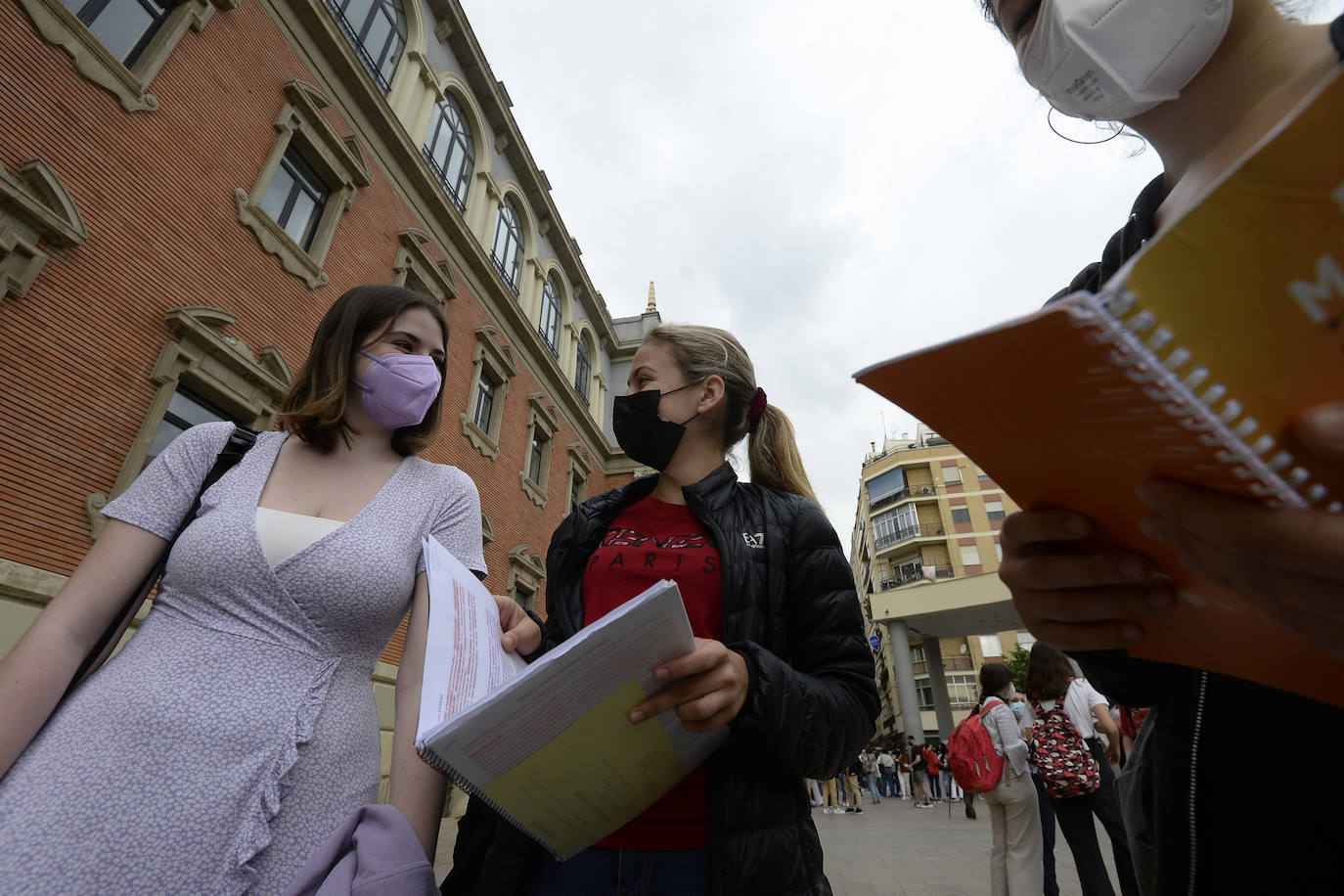 Fotos: Así arrancó la Ebau en la Universidad de Murcia