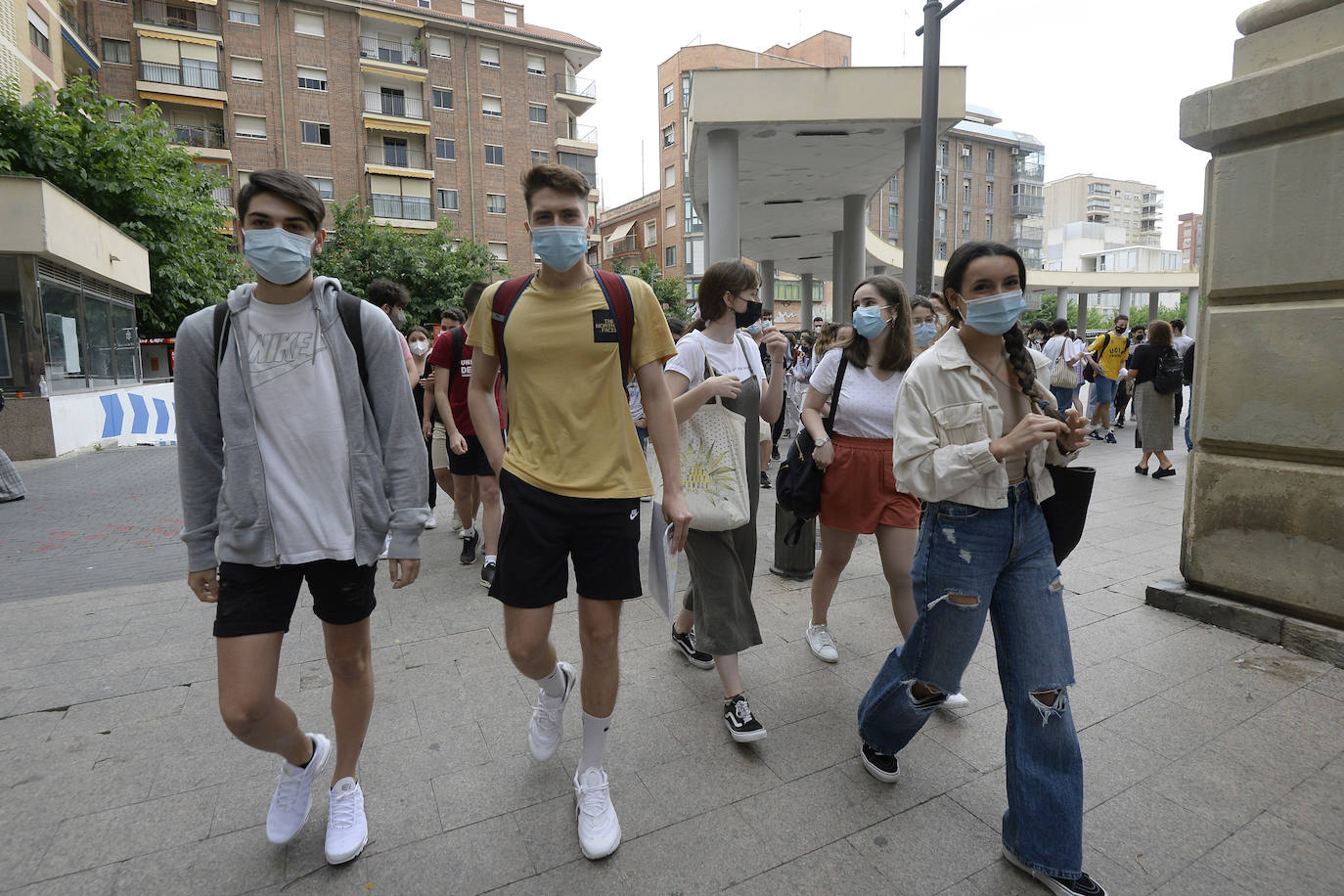 Fotos: Así arrancó la Ebau en la Universidad de Murcia