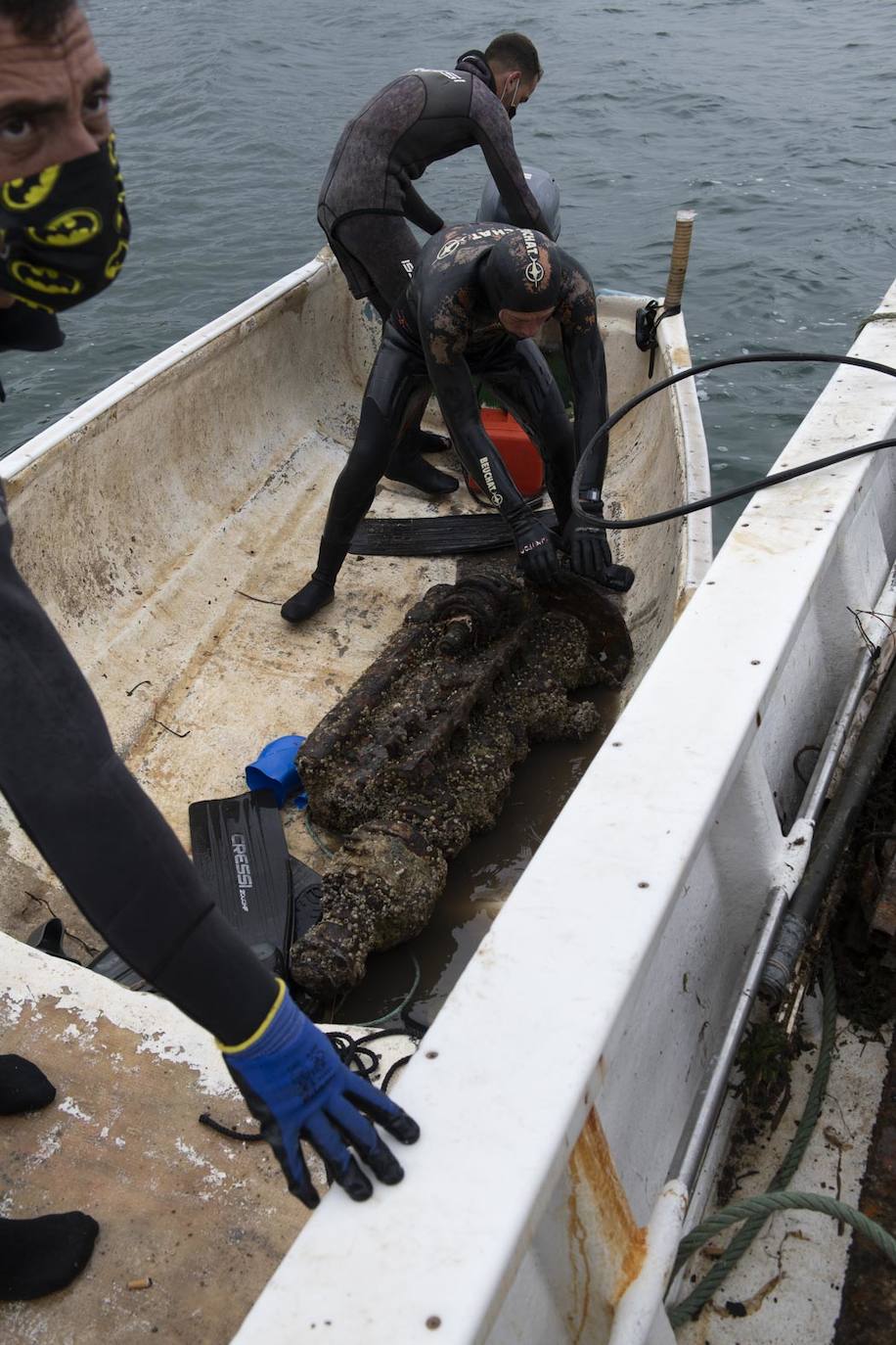 Fotos: Limpieza de residuos en el fondo del Mar Menor