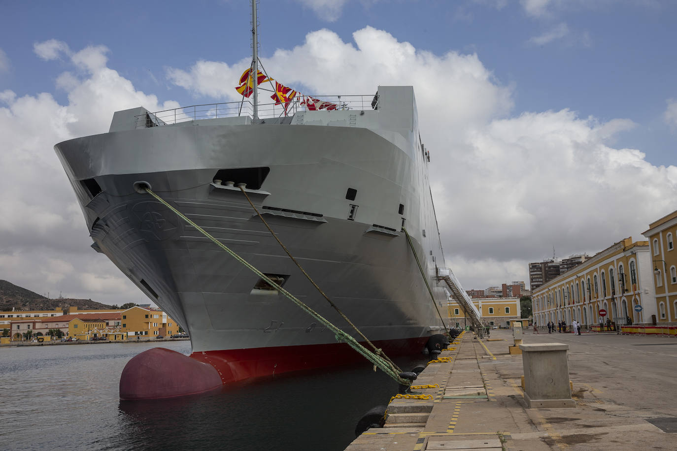 Fotos: El nuevo buque del Ejército de Tierra, &#039;Ysabel&#039;, será operado por la Armada