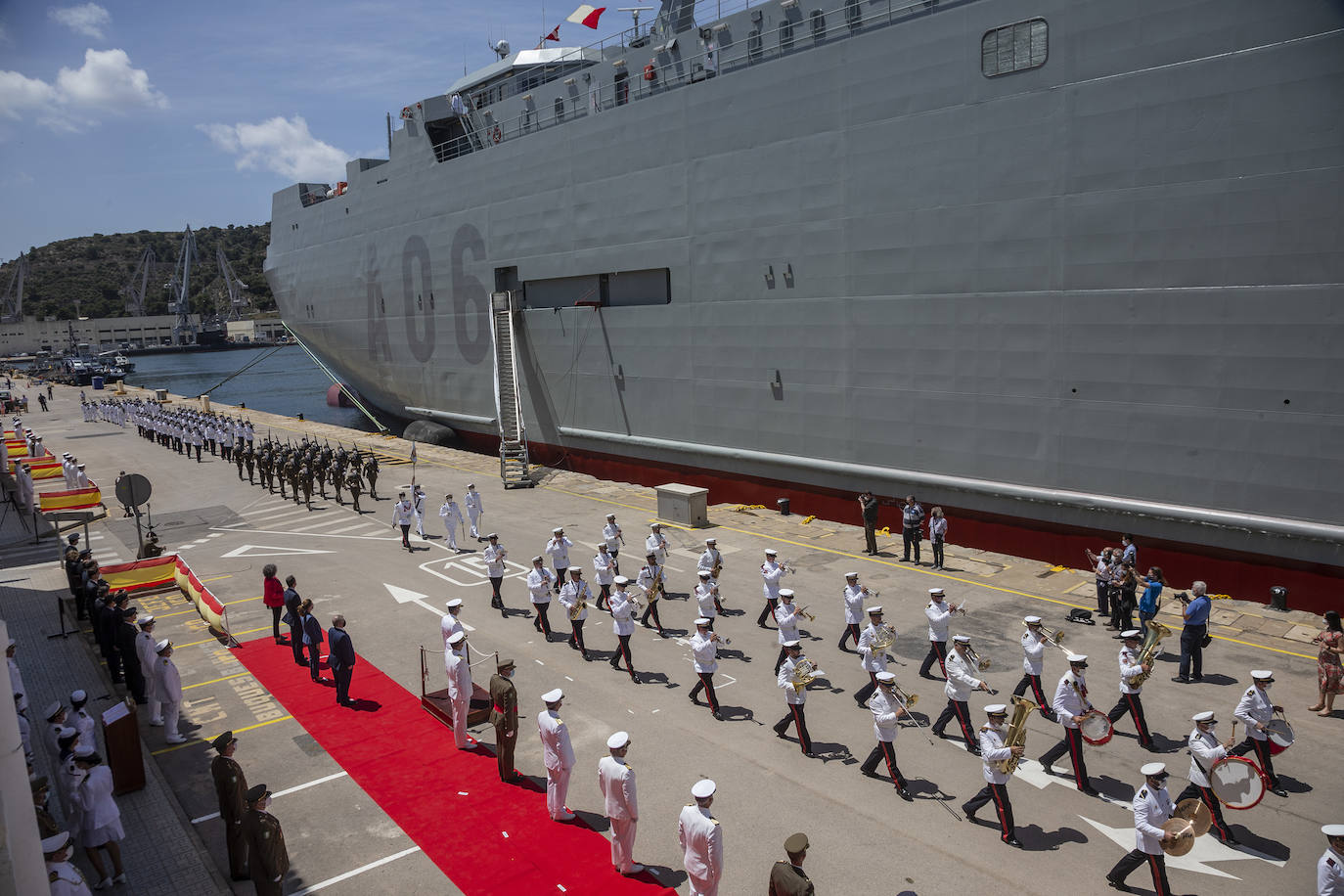 Fotos: El nuevo buque del Ejército de Tierra, &#039;Ysabel&#039;, será operado por la Armada