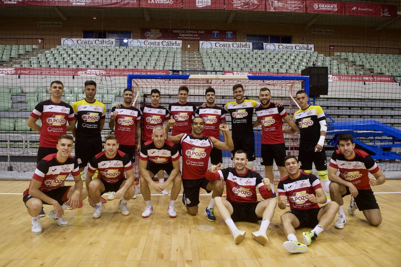 Fotos: entrenamiento que celebraron ayer en el Palacio de Deportes
