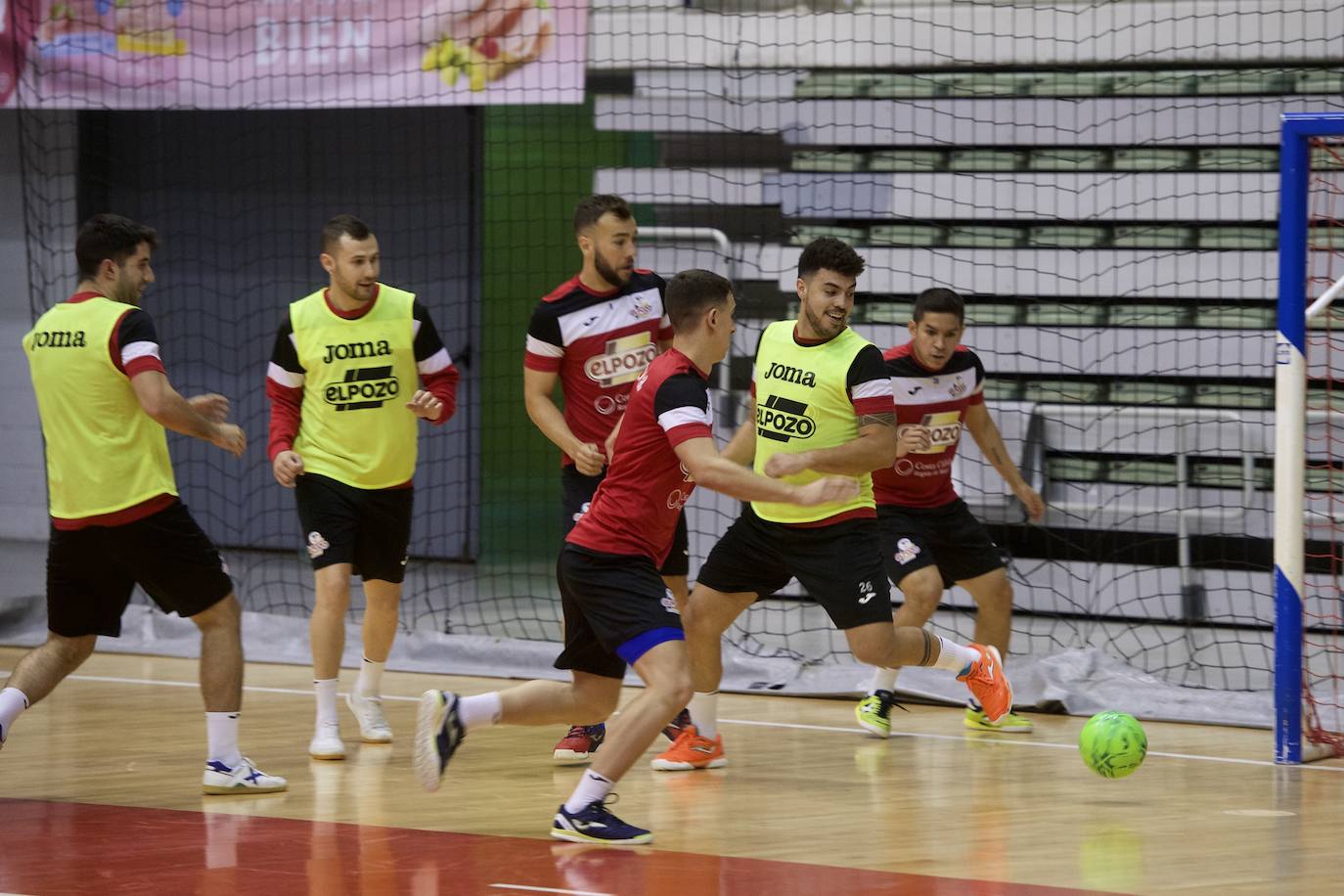 Fotos: entrenamiento que celebraron ayer en el Palacio de Deportes