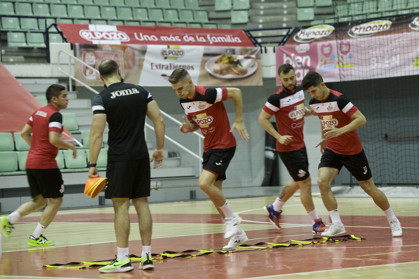 Fotos: entrenamiento que celebraron ayer en el Palacio de Deportes