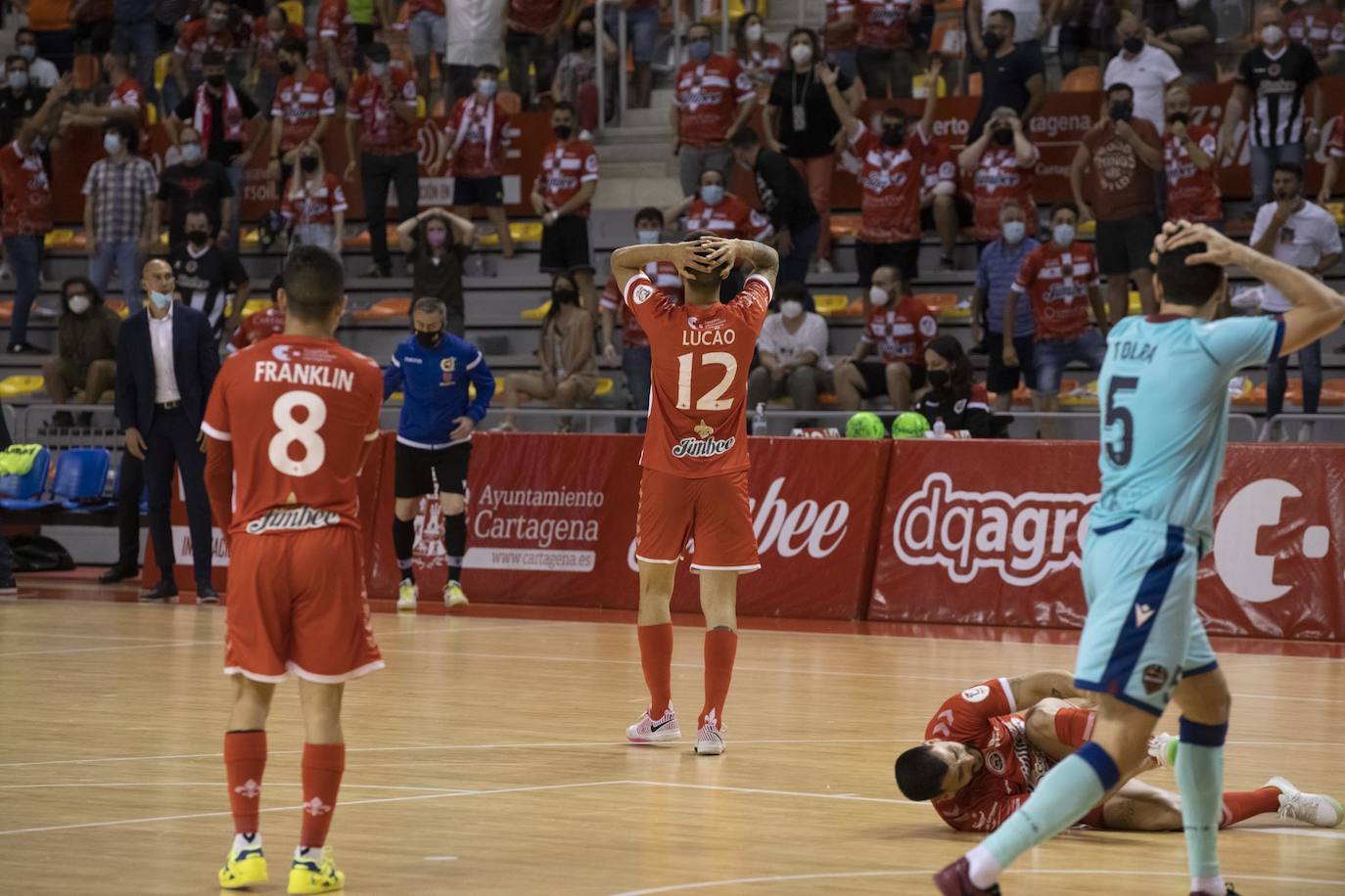 Fotos: Jimbee-Levante (1-5)