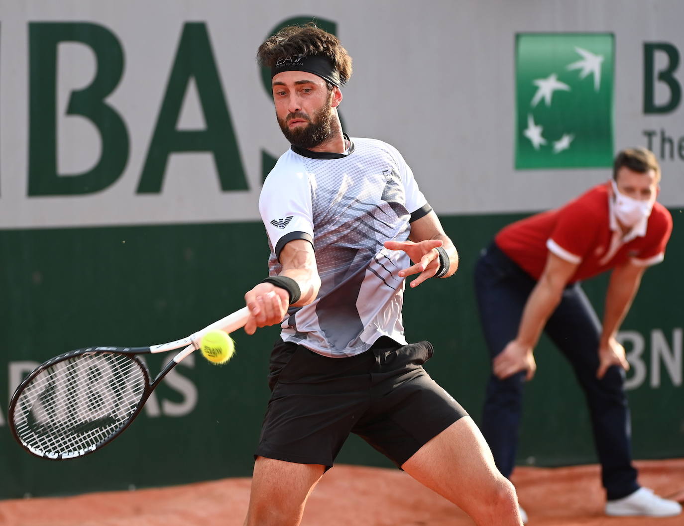 Fotos: Alcaraz desarma a Basilashvili y peleará por colarse en octavos de Roland Garros