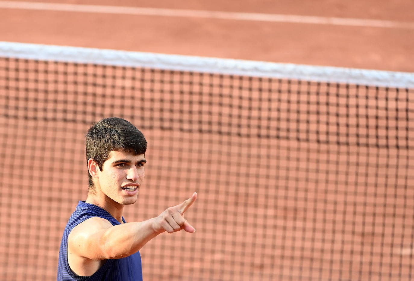 Fotos: Alcaraz desarma a Basilashvili y peleará por colarse en octavos de Roland Garros