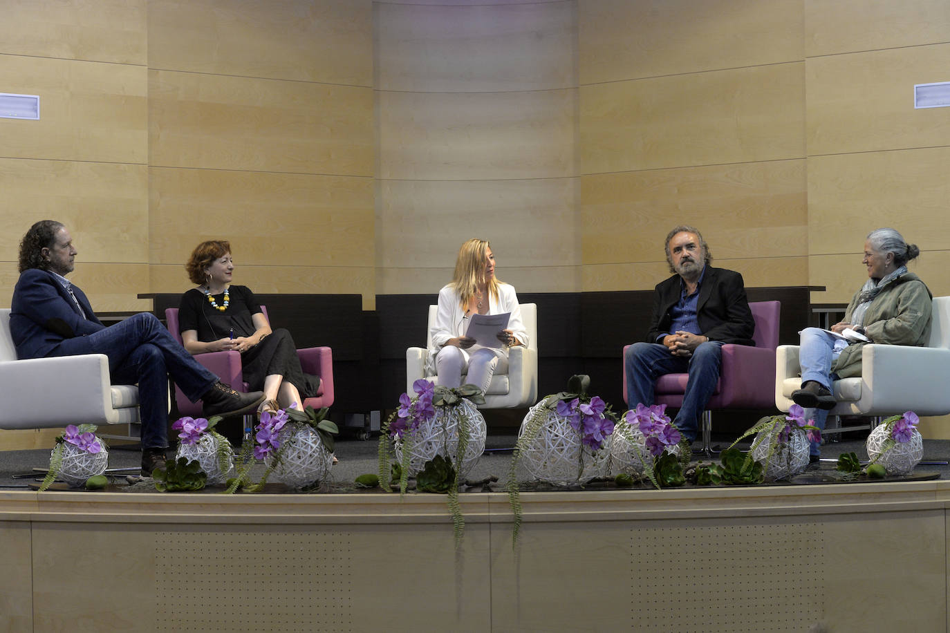 Charo Guarino, Jerónimo Tristante, Lola Gracia, Manuel Moyano, Ginés Campillo, Inma Pelegrín, Miguel Ángel Hernández y Marisa López, este sábado.