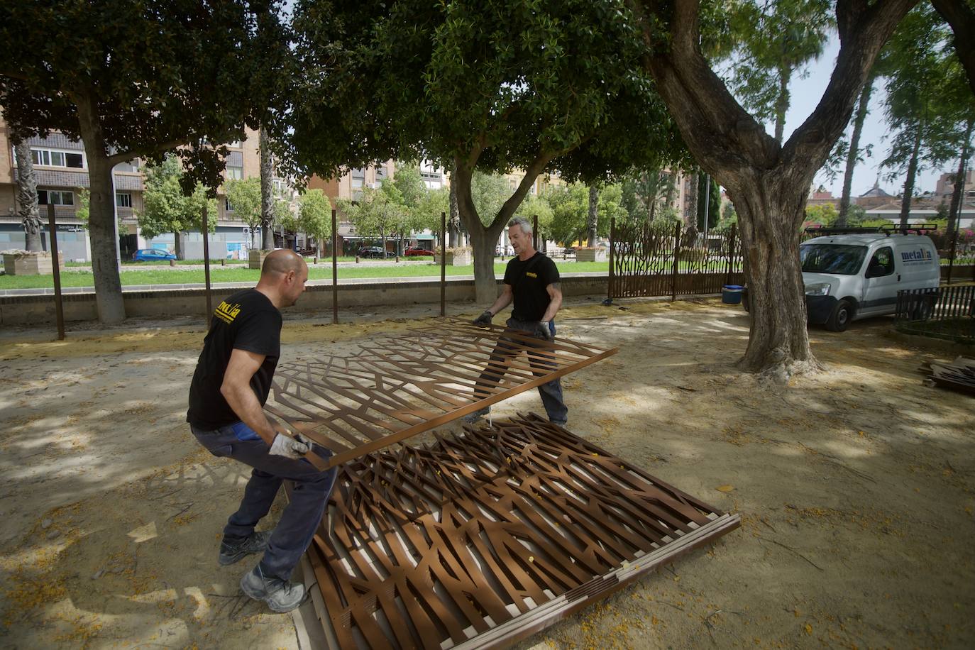 Fotos: Comienza el vallado del Jardín del Malecón de Murcia