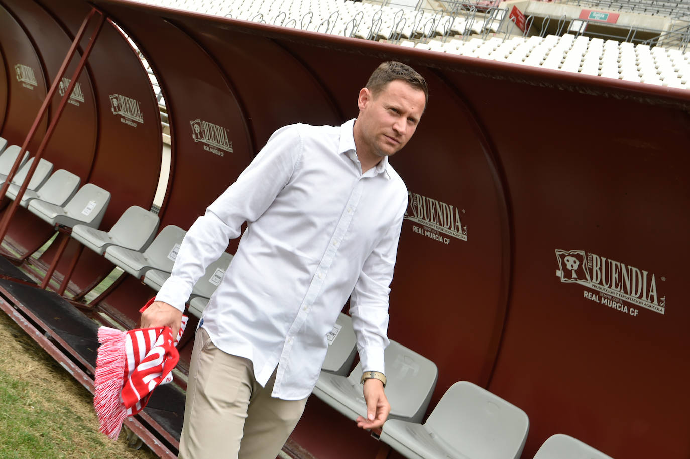 Fotos: Presentación del nuevo entrenador del Real Murcia