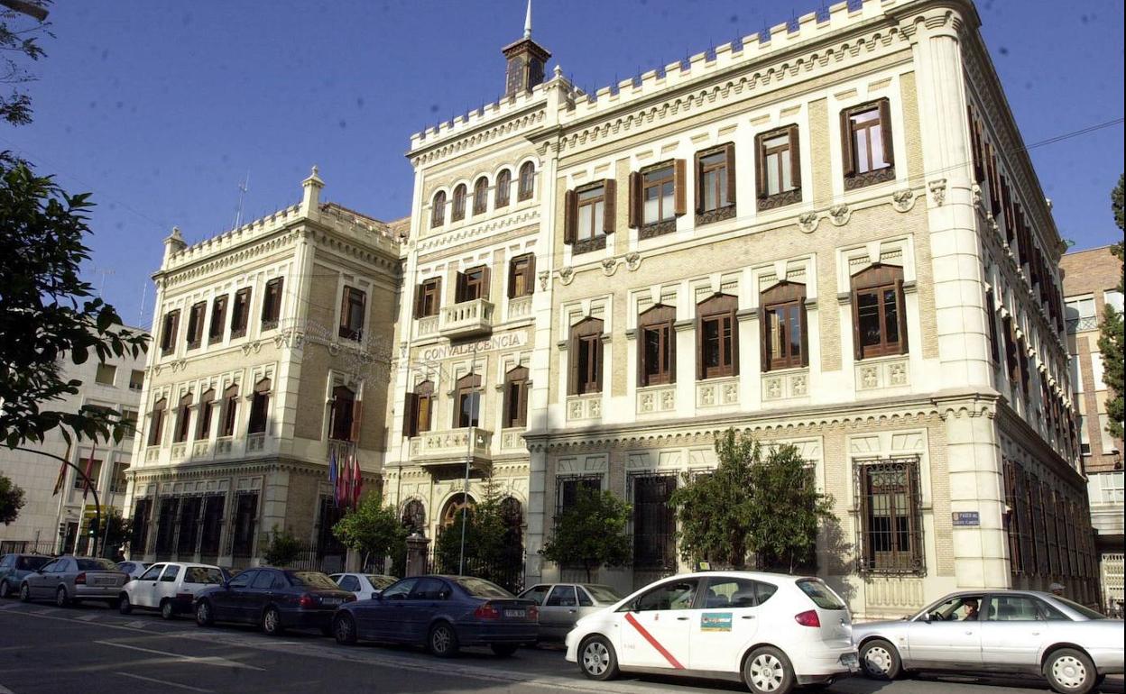 Edificio del Rectorado de la Universidad de Murcia.