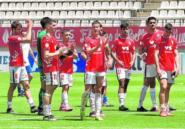 El Real Murcia, uno de los equipos murcianos que está pendiente de la composición de los grupos que van a participar en la Segunda RFEF, en una imagen de archivo.