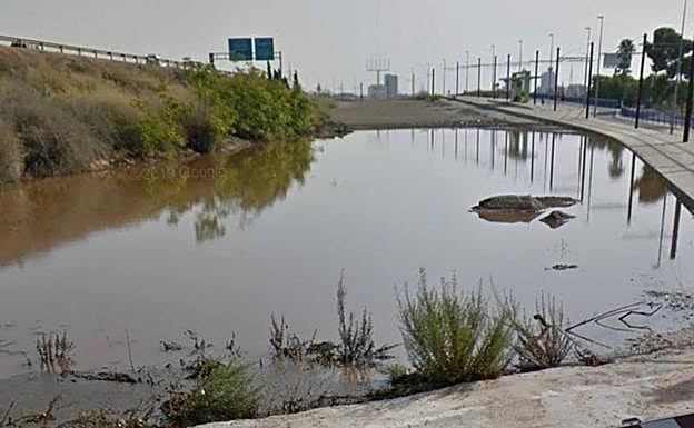 Imagen de archivo de la charca.