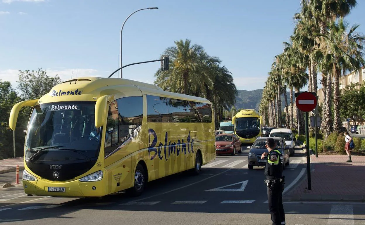 Caravana de protesta de los autobuses escolares, esta semana en Murcia.