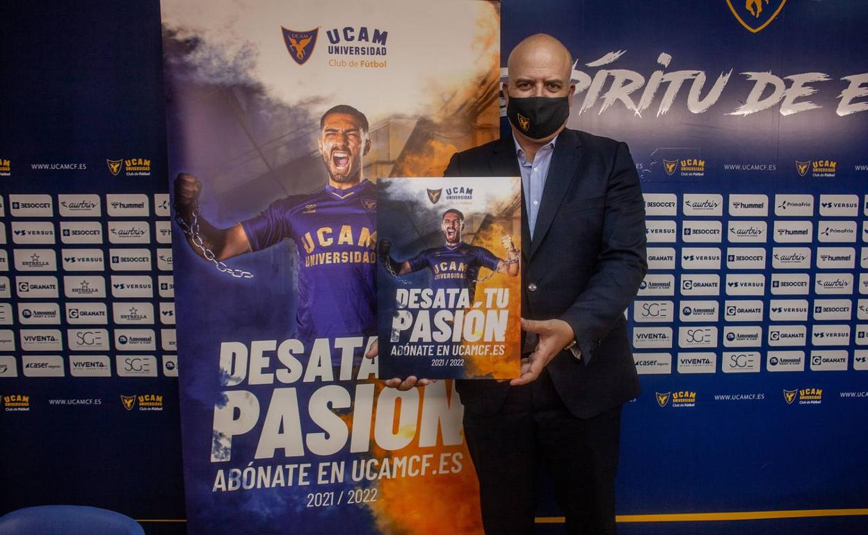 Presentación ayer de la nueva campaña de abonos para la temporada 2021-22.