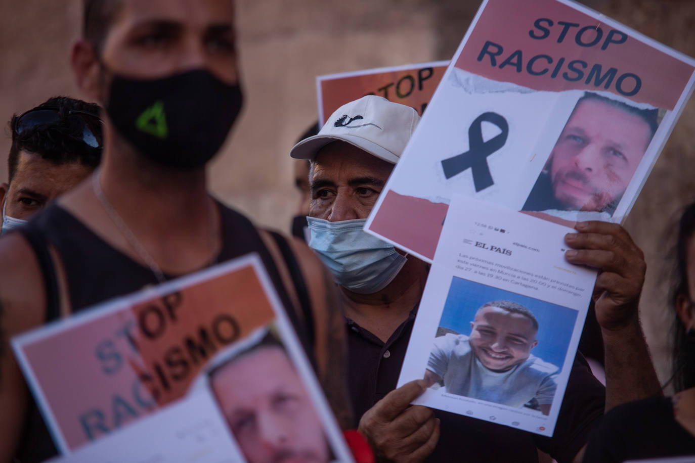 Fotos: Movilización en Murcia contra &quot;el odio, el racismo y la xenofobia&quot;